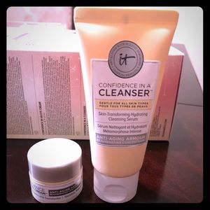 BRAND NEW IT Cosmetics Confidence creams